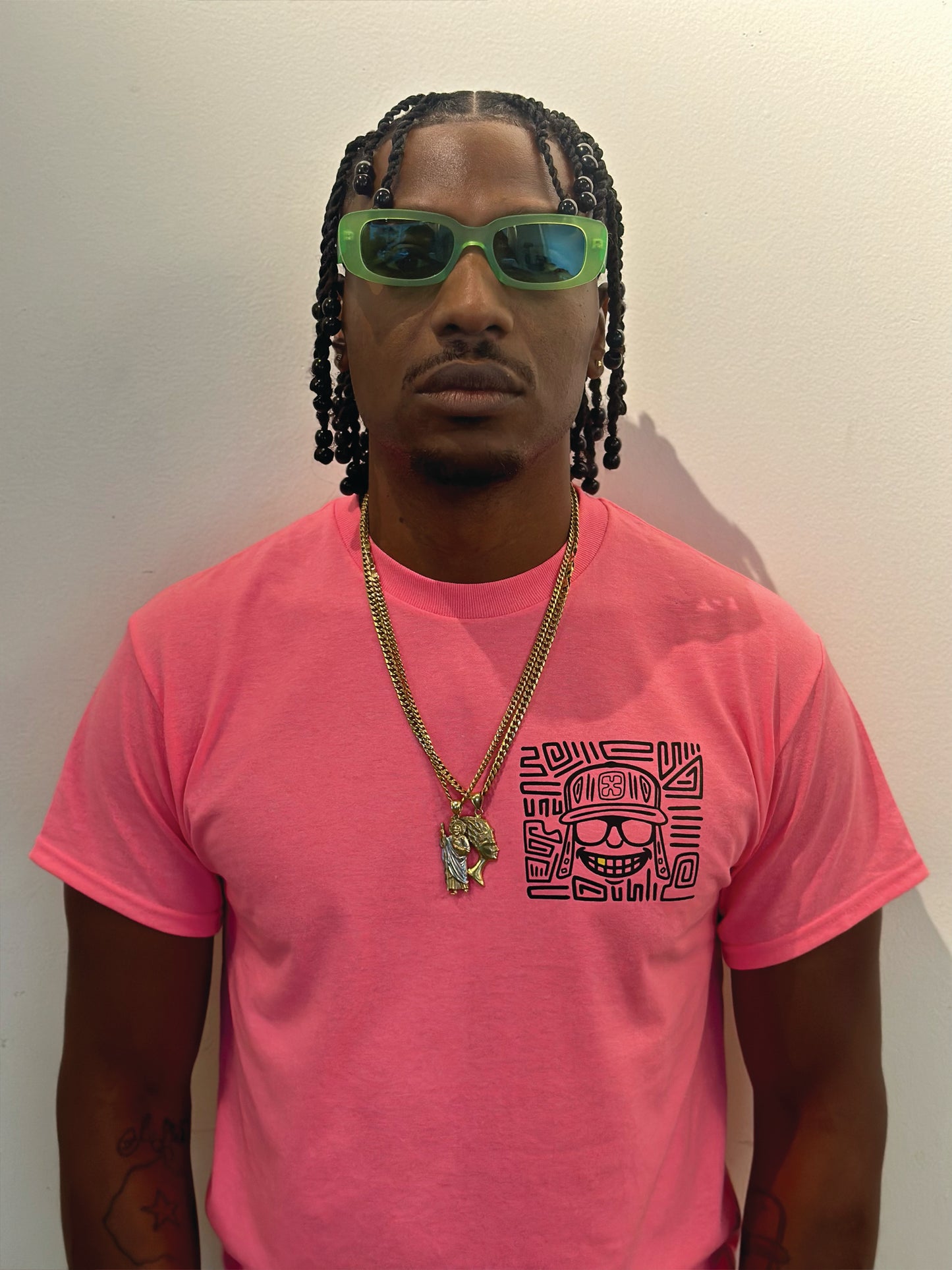 Pink Raka Mola x Los Rakas tee